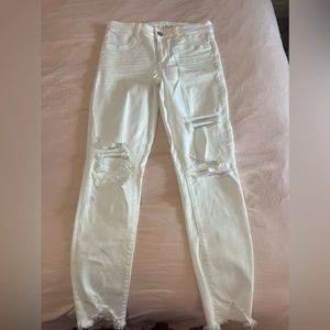 American Eagle white jeans